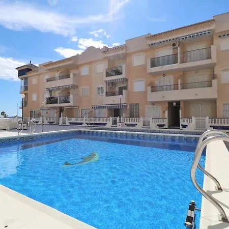 Luxurious Relaxation 50 Meters From The Apartment Torrevieja